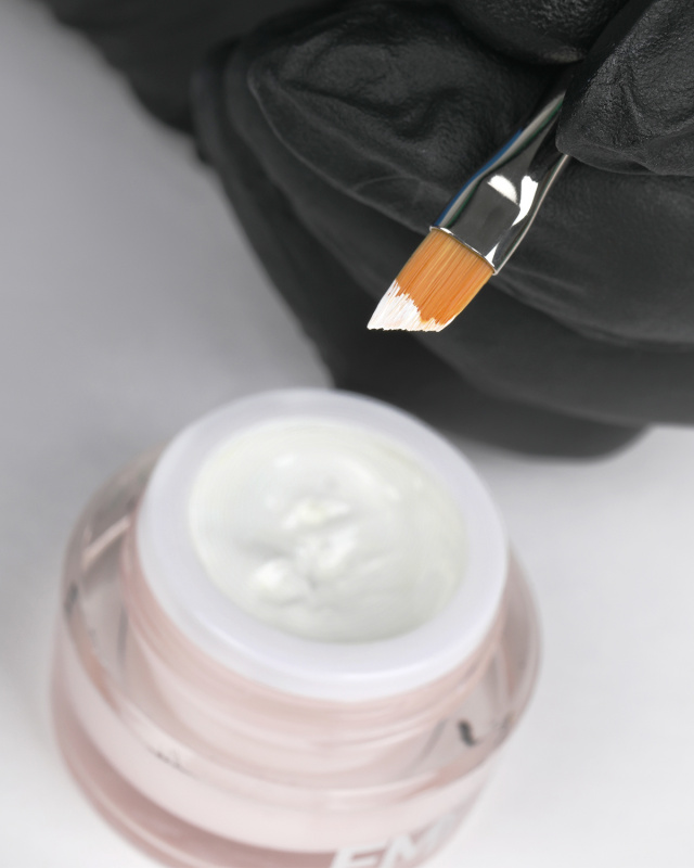 Купить Кисть «Скошенный квадрат для френча» №4 в официальном магазине EMI с доставкой по России